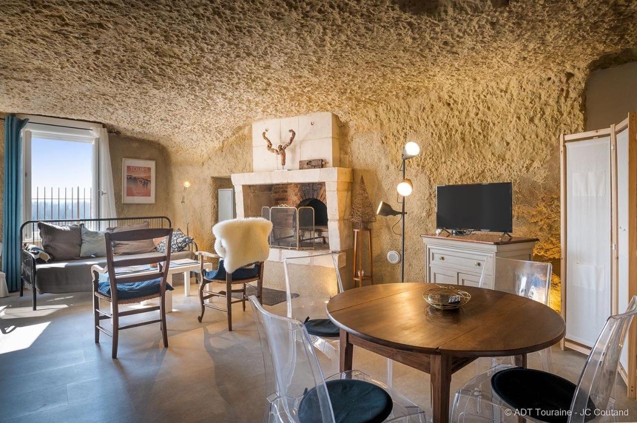 La cavée du coteau, petit cocon troglodytique avec spa d avril à septembre Vouvray Exterior foto